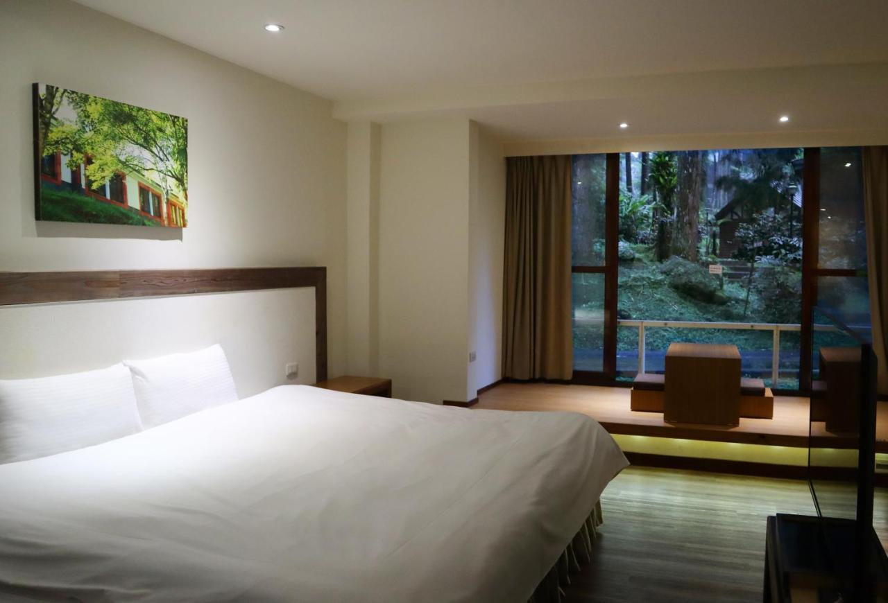 Howard Resort Xitou لوغو المظهر الخارجي الصورة