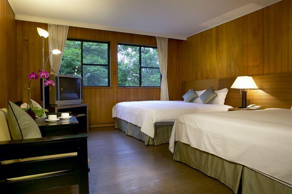 Howard Resort Xitou لوغو المظهر الخارجي الصورة