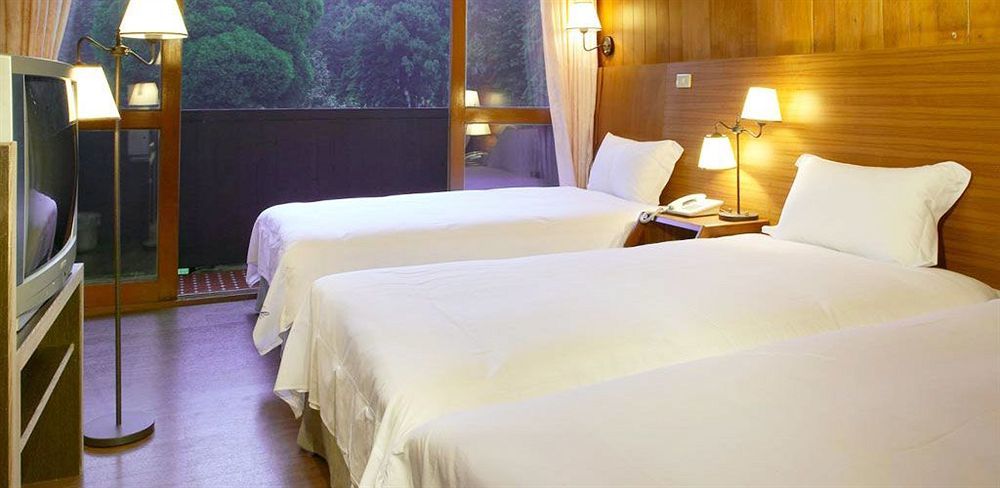 Howard Resort Xitou لوغو المظهر الخارجي الصورة